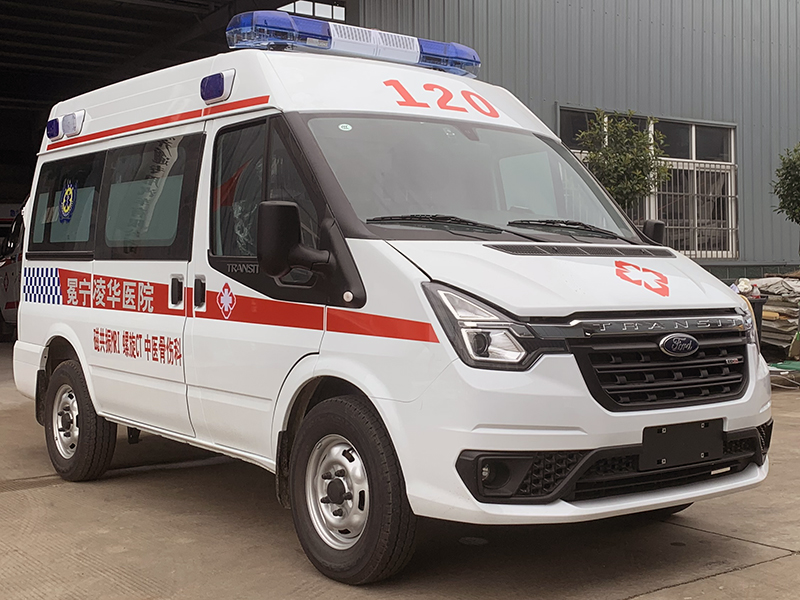 福特新世代V348短軸轉(zhuǎn)運(yùn)型救護(hù)車